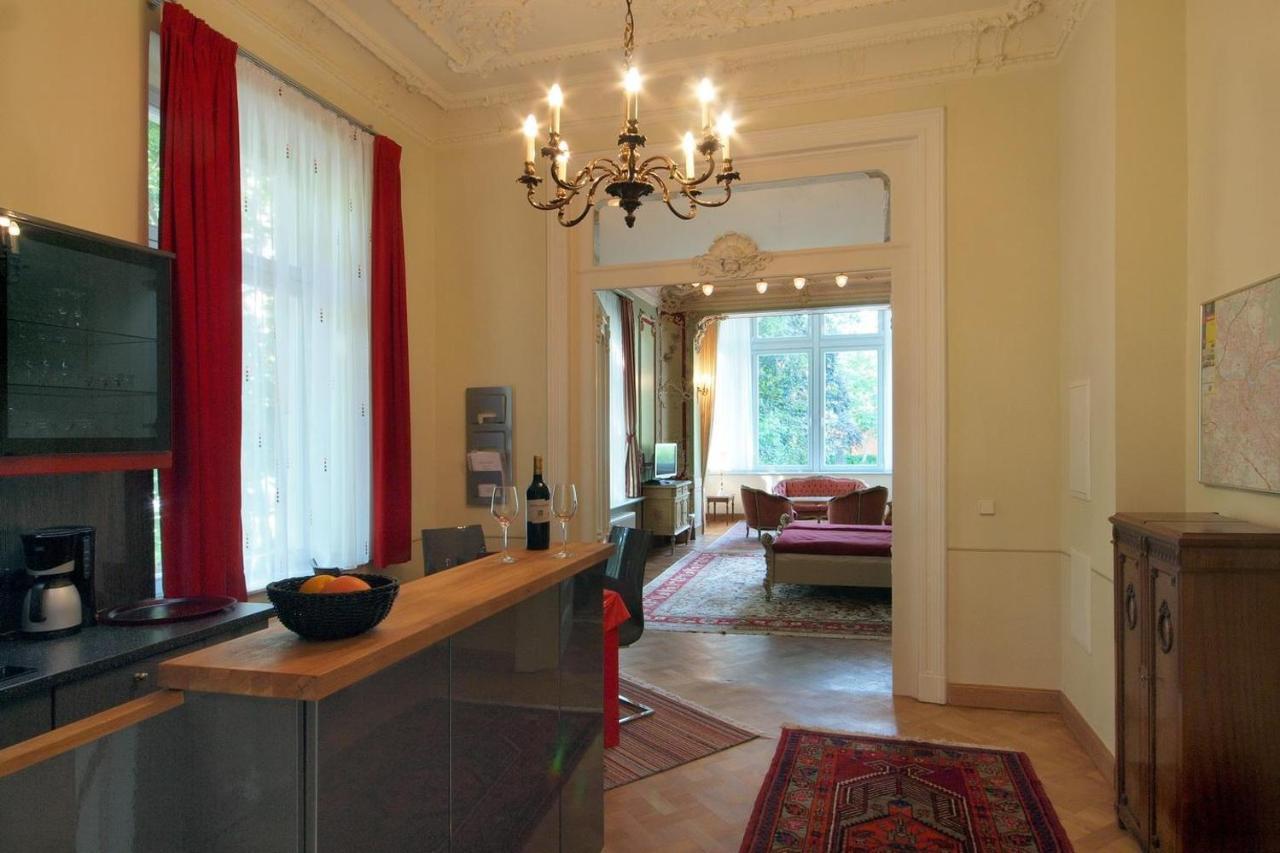Ferienwohnungen Villa Haniel Hugo ドレスデン エクステリア 写真