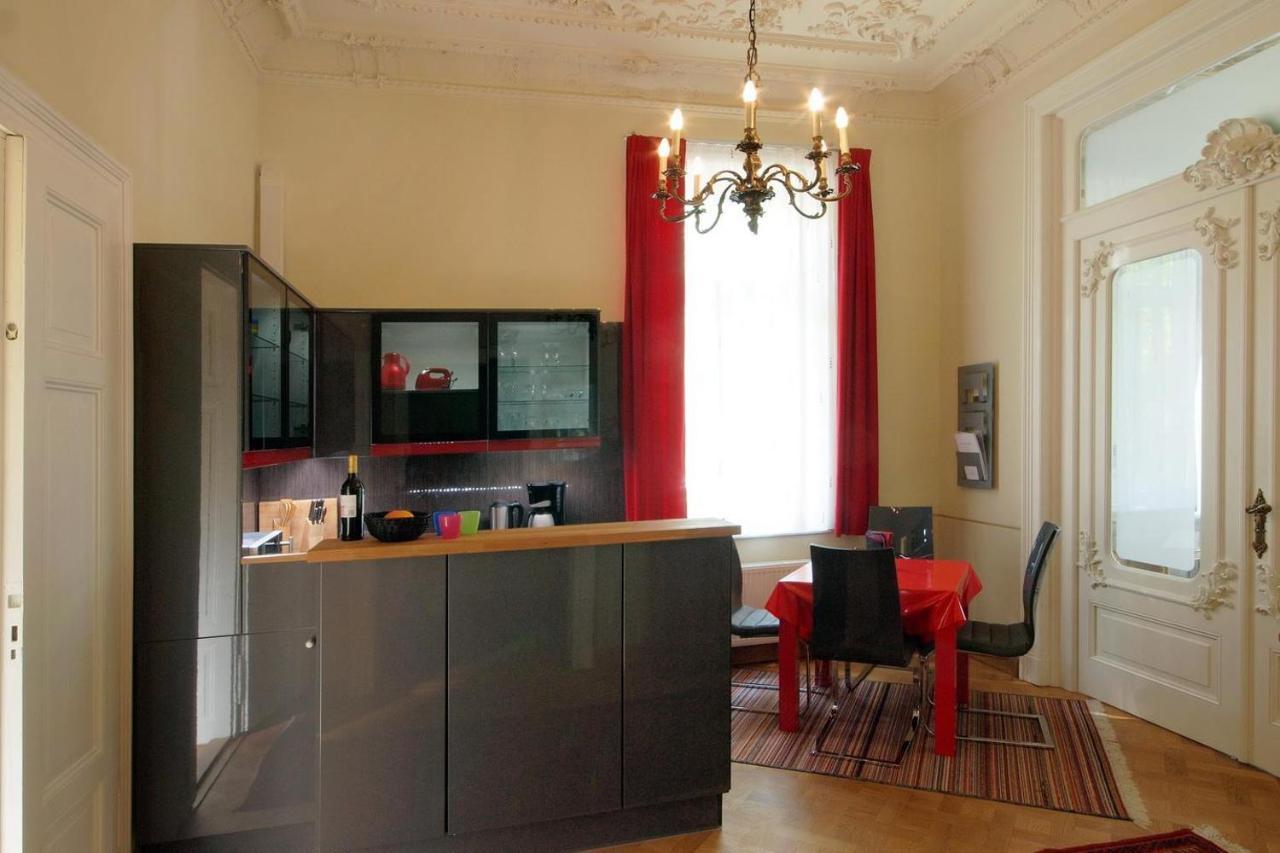 Ferienwohnungen Villa Haniel Hugo ドレスデン エクステリア 写真
