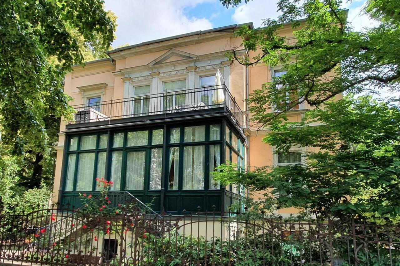Ferienwohnungen Villa Haniel Hugo ドレスデン エクステリア 写真